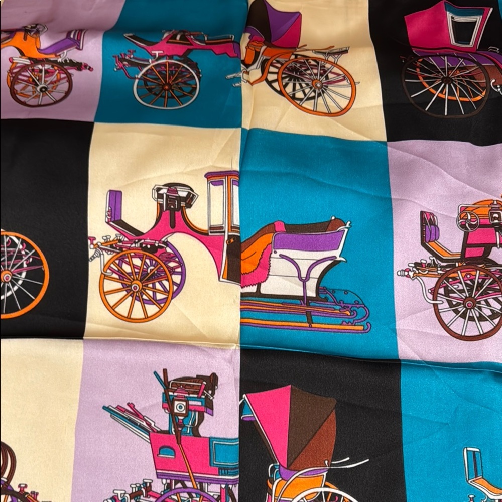 Colorful Carriage Print Scarf - Picture 5 of 7
